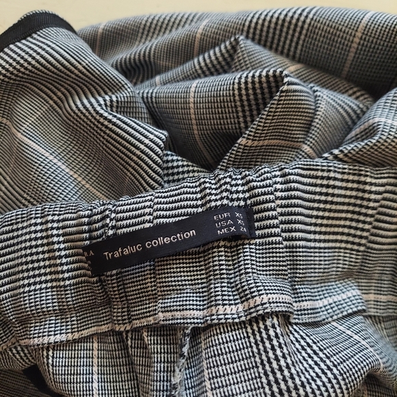 Zara plaid pull on cropped pants with side stripe black white size XS - Picture 5 of 10
